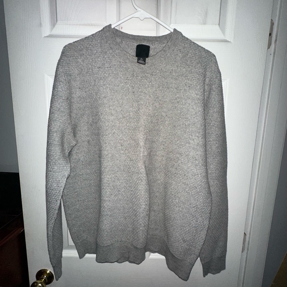 Gray sweater -men’s